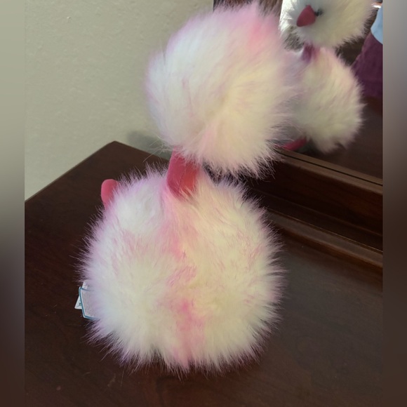 NWT Jellycat London “ I am Raspberry
Ripple Pompom” - Picture 3 of 6